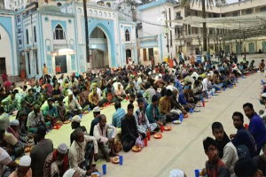 শাহজালাল (রহ.) দরগাহ'র ৭শ বছরের ঐতিহ্য গণ-ইফতার
