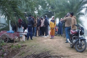শীতের সকালে হাওড়পারে প্রাণচাঞ্চল্য