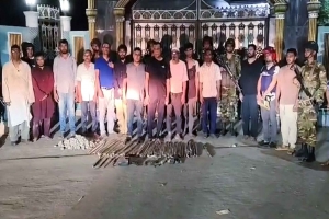 শ্রীমঙ্গলে দু’গ্রুপের সংঘর্ষ : সাবেক মেয়রসহ আটক ১৪