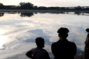 জগন্নাথপুরে নদীতে গোসলে নেমে নারী নিখোঁজ