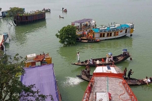 টাঙ্গুয়ার হাওরে পানিতে ডুবে এক পর্যটক নিখোঁজ
