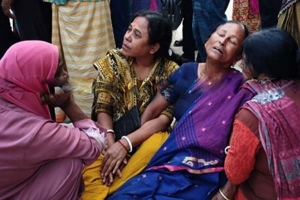 মাইক্রোবাস চাপায় সিসিকের নারী কর্মকর্তার মৃত্যু