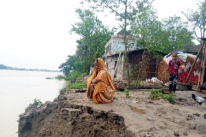 কালনী-কুশিয়ারায় বিলীন হচ্ছে মাথা গোঁজার ঠাঁই