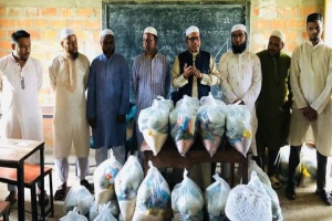 জৈন্তাপুরে হতদরিদ্রদের মধ্যে জামায়াতে উপহার বিতরণ