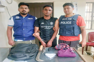 নবীগঞ্জে দুই শিক্ষিকার স্বর্ণালঙ্কার ছিনতাইয়ের ঘটনায় দেশীয় অস্ত্রসহ গ্রেফতার ১