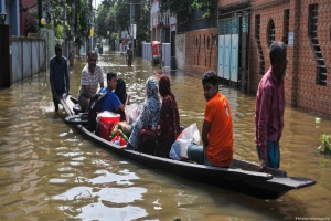বাড়ছে নদ-নদীর পানি :  বন্যা আতঙ্কে সিলেটবাসী