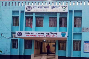 জকিগঞ্জে ফুটবল খেলা দেখা নিয়ে তর্ক, ‘ভাইয়ের ছুরিকাঘাতে’ যুবক খু ন জকিগঞ্জে ফুটবল খেলা দেখা নিয়ে তর্ক, ‘ভাইয়ের ছুরিকাঘাতে’ যুবক খু ন