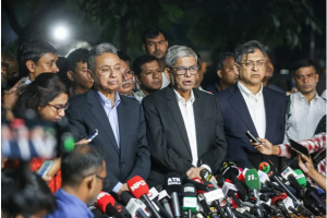অন্তর্বর্তী সরকারকে এখন তত্ত্বাবধায়কের ভূমিকায় যেতে হবে : মির্জা ফখরুল