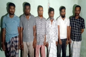 সাপ্লাইয়ে সালেকের জুয়ার আসর থেকে আটক ৬