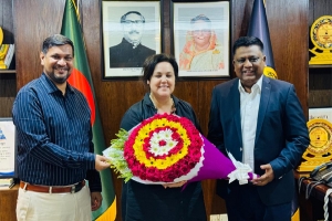 নগর ভবনে যুক্তরাষ্ট্র দূতাবাসের রাজনৈতিক ইউনিট প্রধান