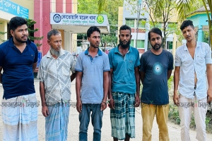 লামাবাজার থেকে ডিবির অভিযানে ৬ জুয়াড়ি আটক