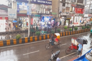 সিলেটে প্রচন্ড গরমের পর স্বস্তির বৃষ্টি