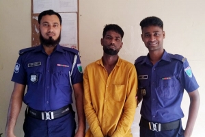 বালাগঞ্জ থেকে ইয়াবাসহ আটক ১