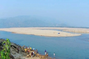 তাহিরপুরের যাদুকাটা নদীতে বালু উত্তোলনের সময় শ্রমিকের মৃত্যু