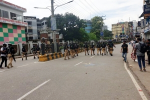 নগরীতে ছাত্রদলের ককটেল বিস্ফোরণ 