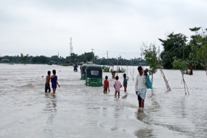 সুনামগঞ্জের নিম্নাঞ্চল, ভোগান্তিতে দুই লাখ মানুষ