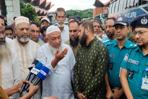 পরিবহন শ্রমিকদের কর্মবিরতি স্থগিত, বৈঠক ডেকেছেন বিভাগীয় কমিশনার