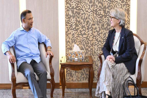 প্রধানমন্ত্রীর সঙ্গে টেলিনর গ্রুপের সিইওর সাক্ষাৎ