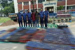 কোম্পানীগঞ্জে বালুবাহী ট্রাকে ৬৩ লাখ টাকার ভারতীয় মদ, আটক ২ কোম্পানীগঞ্জে বালুবাহী ট্রাকে ৬৩ লাখ টাকার ভারতীয় মদ, আটক ২