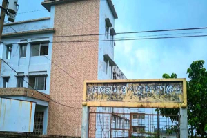 মিডওয়াইফের প্রকল্প শেষ, সেবাশূন্য মধ্যনগরের মা ও শিশুকল্যাণ কেন্দ্র