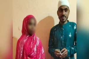 স্বামীর খোঁজে ভারতে থেকে বানিয়াচংয়ে নারী, উঠেছে ঋণের অভিযোগ স্বামীর খোঁজে ভারতে থেকে বানিয়াচংয়ে নারী, উঠেছে ঋণের অভিযোগ