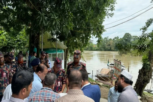 জকিগঞ্জে কুশিয়ারা ভাঙন পরিদর্শনে ভূমি রেকর্ড অধিদপ্তরের মহাপরিচালক জকিগঞ্জে কুশিয়ারা ভাঙন পরিদর্শনে ভূমি রেকর্ড অধিদপ্তরের মহাপরিচালক