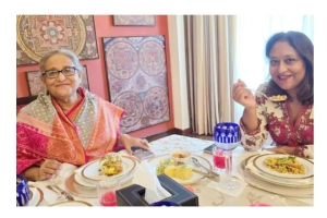 দিল্লিতে বসে দেশের বিরুদ্ধে মা-মেয়ের সাইবার যুদ্ধ