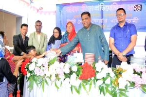 শিক্ষার মানদণ্ড বজায় রাখতে সরকার আন্তরিকতার সাথে কাজ করছে : সিসিক মেয়র