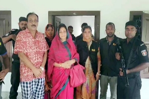  মৌলভীবাজার থেকে স্বামীসহ সাবেক এমপি হেনরি গ্রেফতার 