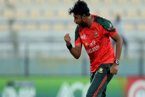 জাতীয় দলে সুযোগ পেয়েই মা থেকে পরামর্শ নিলেন সাকলাইন