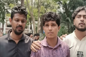 ‘এমেক্স এসোসিয়েট’র কর্ণধার ইমন আটক, পুলিশে সোপর্দ ‘এমেক্স এসোসিয়েট’র কর্ণধার ইমন আটক, পুলিশে সোপর্দ