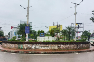 দক্ষিণ সুরমায় ‘আব্দুস সামাদ আজাদ চত্বর’ এখন ‘মাহবুব আলী খান চত্বর’ দক্ষিণ সুরমায় ‘আব্দুস সামাদ আজাদ চত্বর’ এখন ‘মাহবুব আলী খান চত্বর’