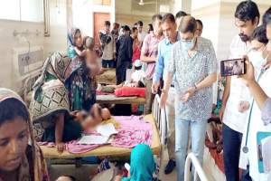 ‘১৭ বছর স্বাস্থ্য ব্যবস্থাকে অবহেলা করেছে ফ্যাসিস্ট সরকার’: স্বাস্থ্যমন্ত্রী ‘১৭ বছর স্বাস্থ্য ব্যবস্থাকে অবহেলা করেছে ফ্যাসিস্ট সরকার’: স্বাস্থ্যমন্ত্রী