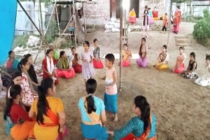 চলছে রাস উৎসবের শেষ মুহূর্তের প্রস্তুতি