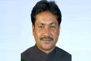 নাশকতা মামলায় যুবলীগের আহবায়ক গ্রে ফ তা র
