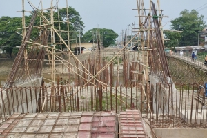কবে শেষ হবে আর্চ সেতুর কাজ ?