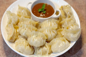 সহজ উপায়ে বানাতে পারেন চিকেন ডাম্পলিং