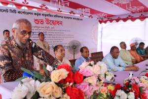 সম্মিলিত প্রচেষ্টায় সিলেটের অসমাপ্ত উন্নয়ন বাস্তবায়ন সম্ভব: আরিফুল হক চৌধুরী সম্মিলিত প্রচেষ্টায় সিলেটের অসমাপ্ত উন্নয়ন বাস্তবায়ন সম্ভব: আরিফুল হক চৌধুরী