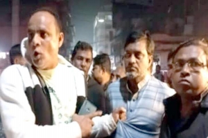 হবিগঞ্জে লিফলেট বিতরণের সময় আ.লীগ নেতাকে গণপিটুনি