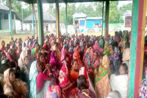 হবিগঞ্জে বকেয়া বেতনের দাবিতে চা বাগানে শ্রমিকদের কর্মবিরতি হবিগঞ্জে বকেয়া বেতনের দাবিতে চা বাগানে শ্রমিকদের কর্মবিরতি
