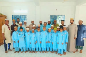 জুড়ীতে শিক্ষার্থীদের মধ্যে পাঞ্জাবী বিতরণ