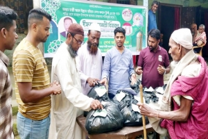 শান্তিগঞ্জের জামলাবাদে আরব উল্লাহ-মরিয়ম ট্রাস্টের ফুডপ্যাক বিতরণ